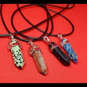 Crystal pendant necklace